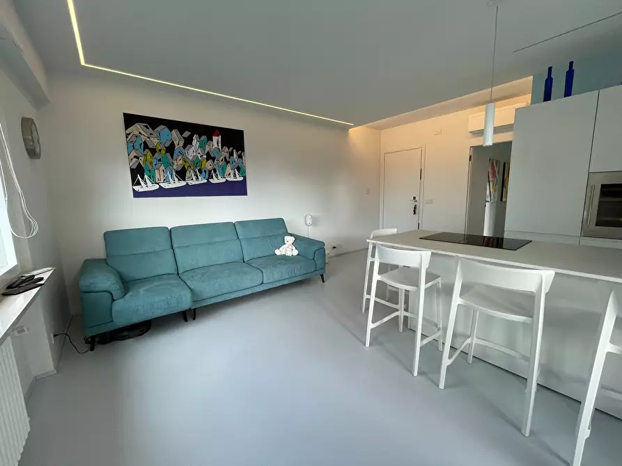 Immagine 10 di Trilocale in vendita  in Corso Giuseppe Mazzini 181 a San Remo