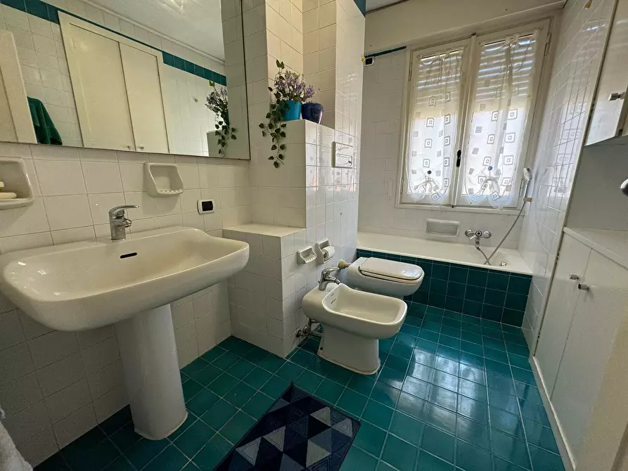 Immagine 36 di Pentalocale in vendita  in Strada San Martino a San Remo