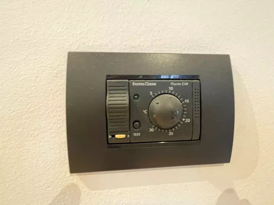 Immagine 35 di Quadrilocale in vendita  in Via Generale A. Lamarmora 221 a San Remo