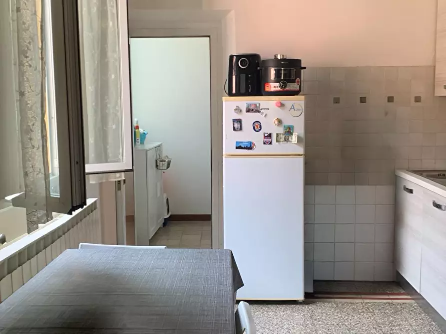 Immagine 8 di Bilocale in affitto  a Pietrasanta