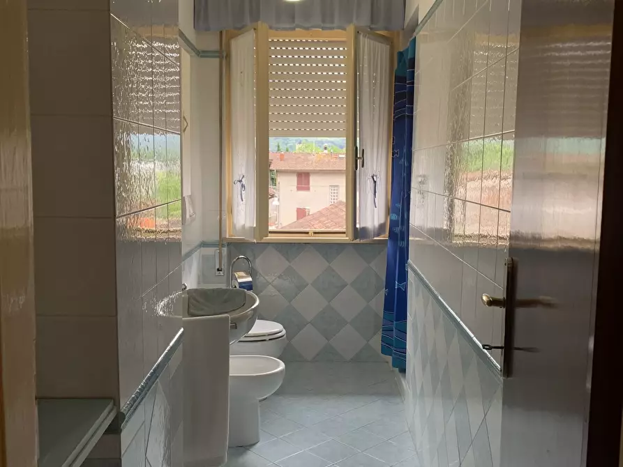 Immagine 31 di Porzione di casa in vendita  a Camaiore