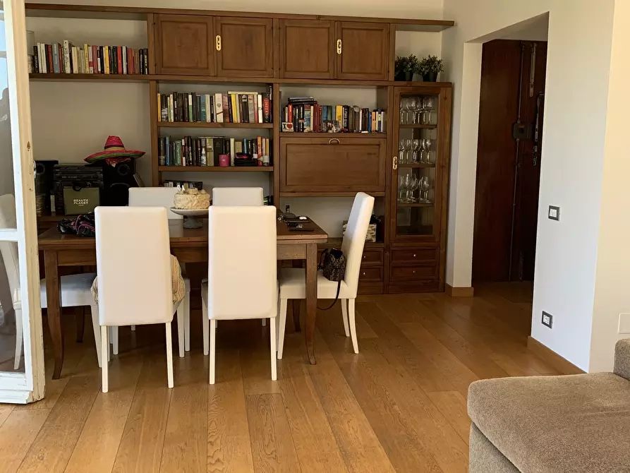 Immagine 2 di Appartamento in affitto  a Viareggio