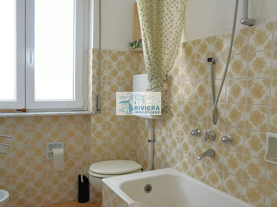 Immagine 14 di Quadrilocale in vendita  in via doneghi a Santo Stefano Al Mare