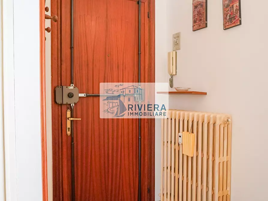 Immagine 11 di Trilocale in vendita  in Via Aurelia Ponente 86 a Santo Stefano Al Mare