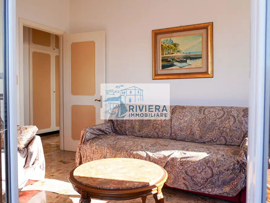 Immagine 15 di Trilocale in vendita  in Via Aurelia Ponente 86 a Santo Stefano Al Mare