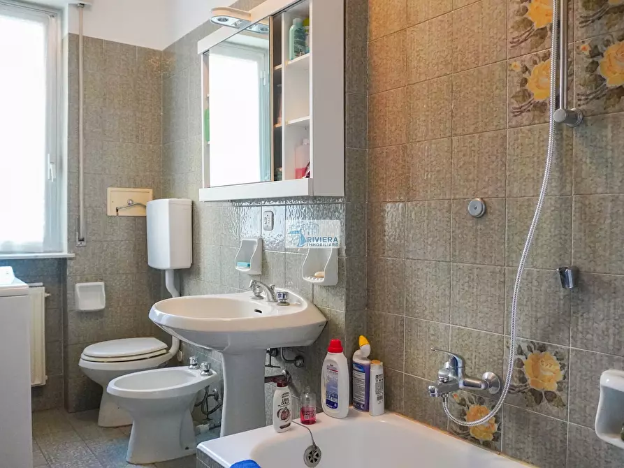 Immagine 24 di Bilocale in vendita  in Via Aurelia Ponente 102 Bis a Santo Stefano Al Mare