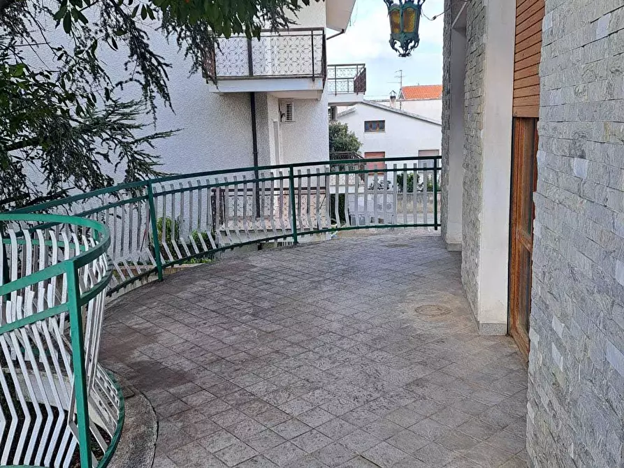 Immagine 5 di Villa in vendita  in Contrada Marcianese 11 a Lanciano