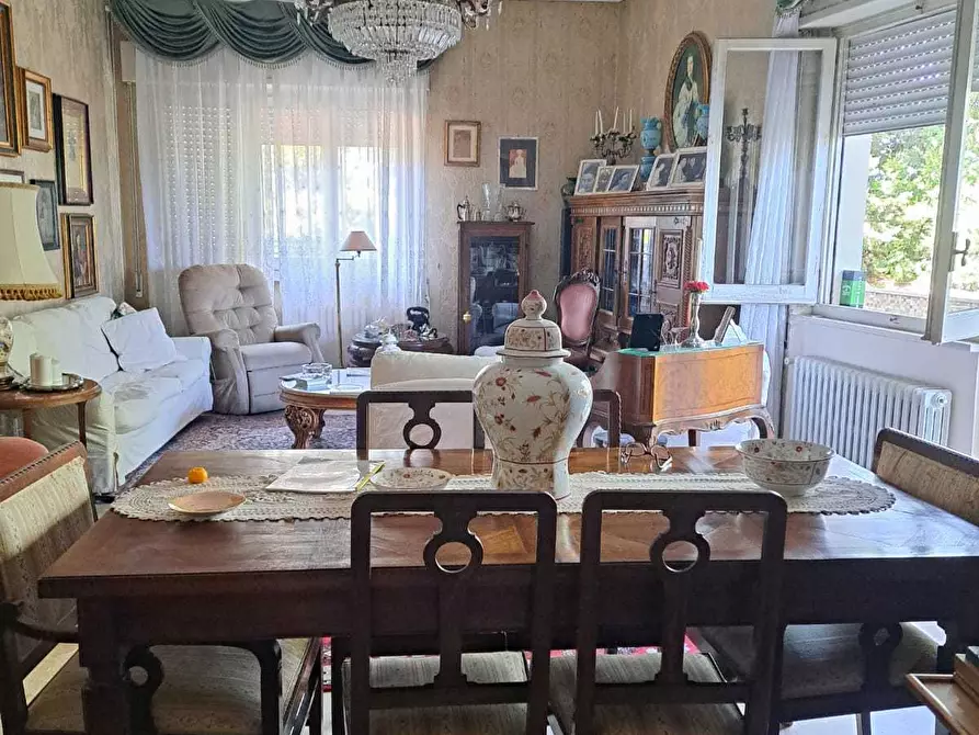 Immagine 1 di Villa in vendita  a Lanciano