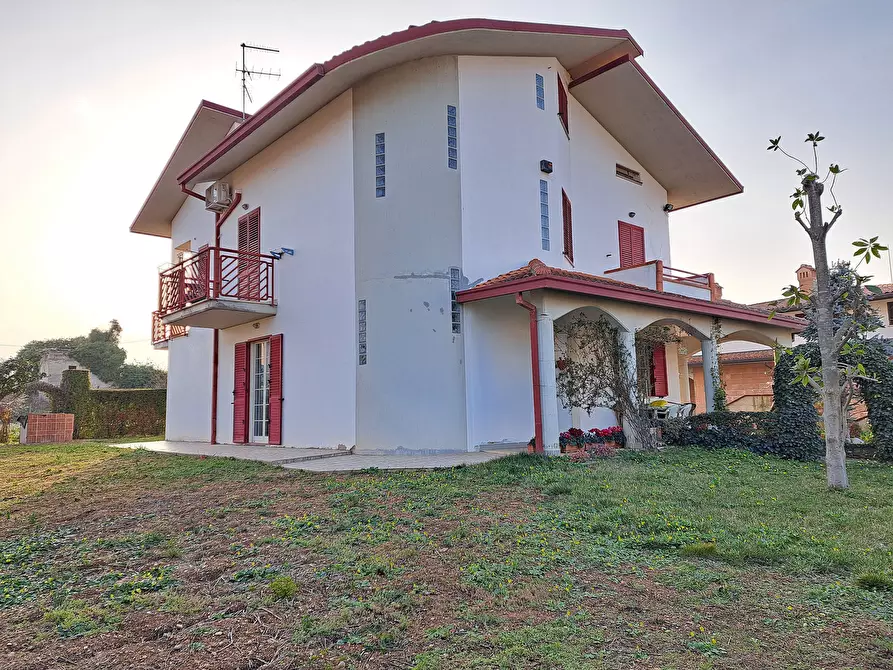 Immagine 45 di Villa in vendita  in VILLA ANDREOLI a Lanciano