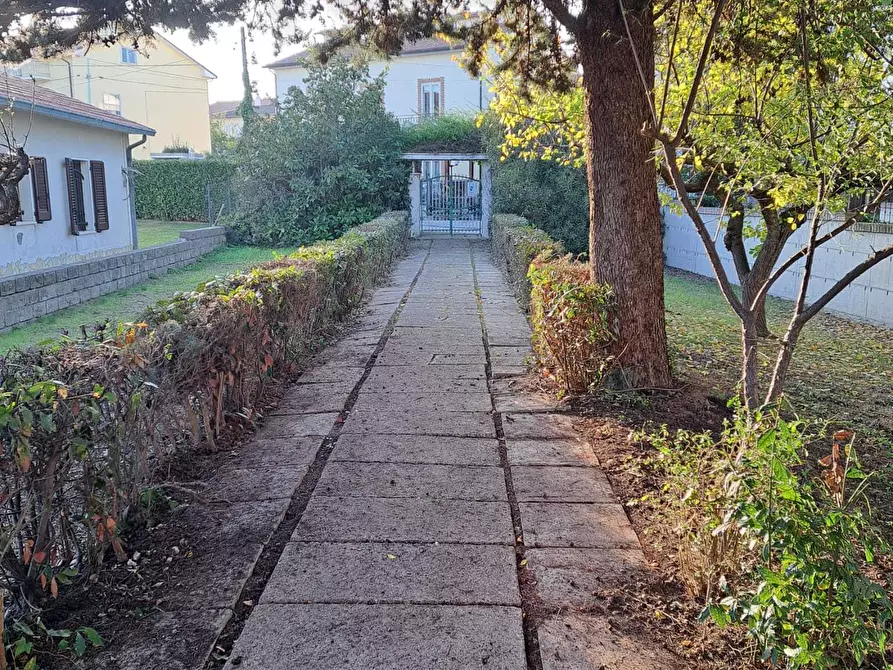 Immagine 2 di Villa in vendita  in Contrada Marcianese 11 a Lanciano