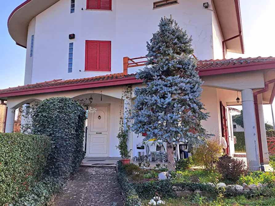 Immagine 3 di Villa in vendita  in VILLA ANDREOLI a Lanciano