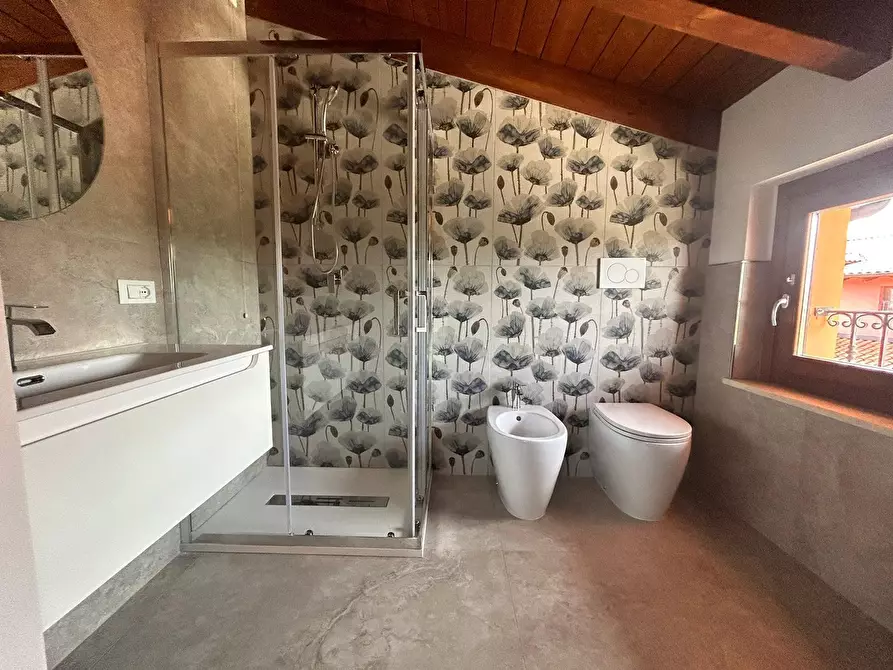 Immagine 12 di Loft/Open space in affitto  a Treglio