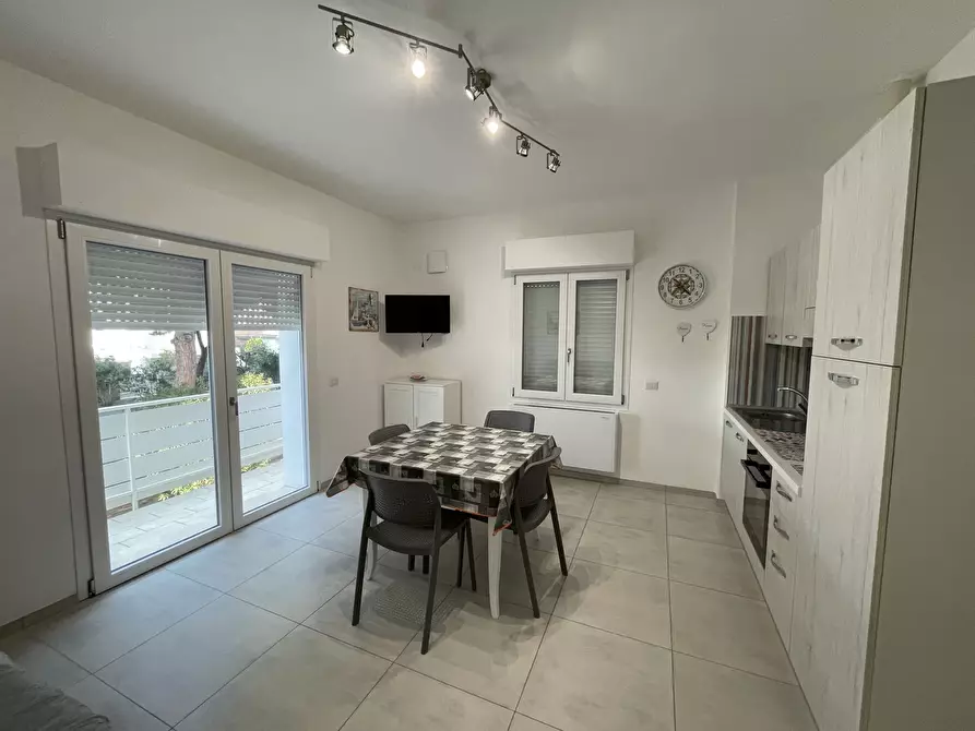 Immagine 4 di Trilocale in vendita  in Viale della Repubblica a Cecina