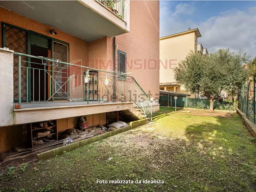 Immagine 1 di Trilocale in vendita  in VIA DEL FOSSO DELL'OSA a Roma