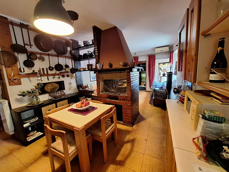 Immagine 35 di Quadrilocale in vendita  in Piazza delle carretta 27 a Morlupo