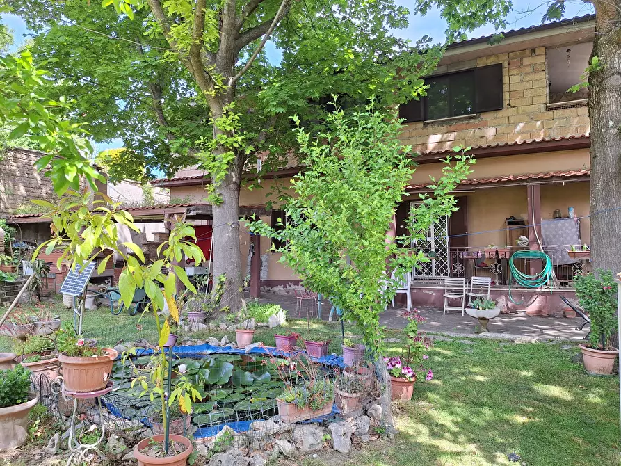 Immagine 1 di Trilocale in vendita  in Via Antonio Varisco 34 a Morlupo