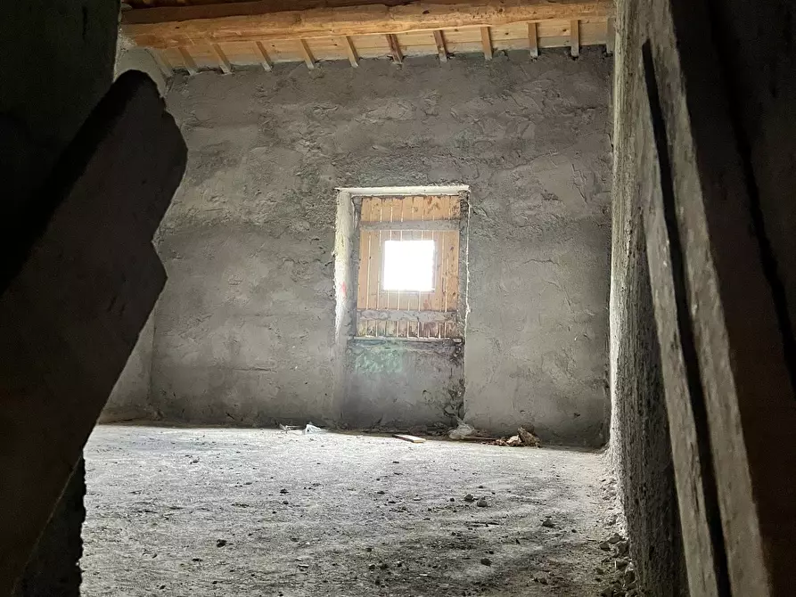 Immagine 26 di Terratetto in vendita  in Frazione Rasenna 1 a Visso