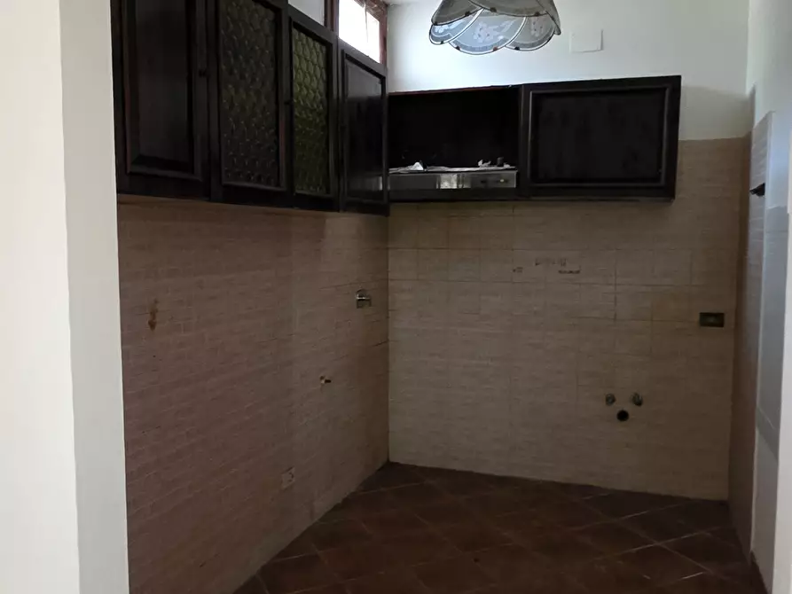 Immagine 30 di Palazzo in vendita  in Via Giovanni Pascoli 18 a Morlupo
