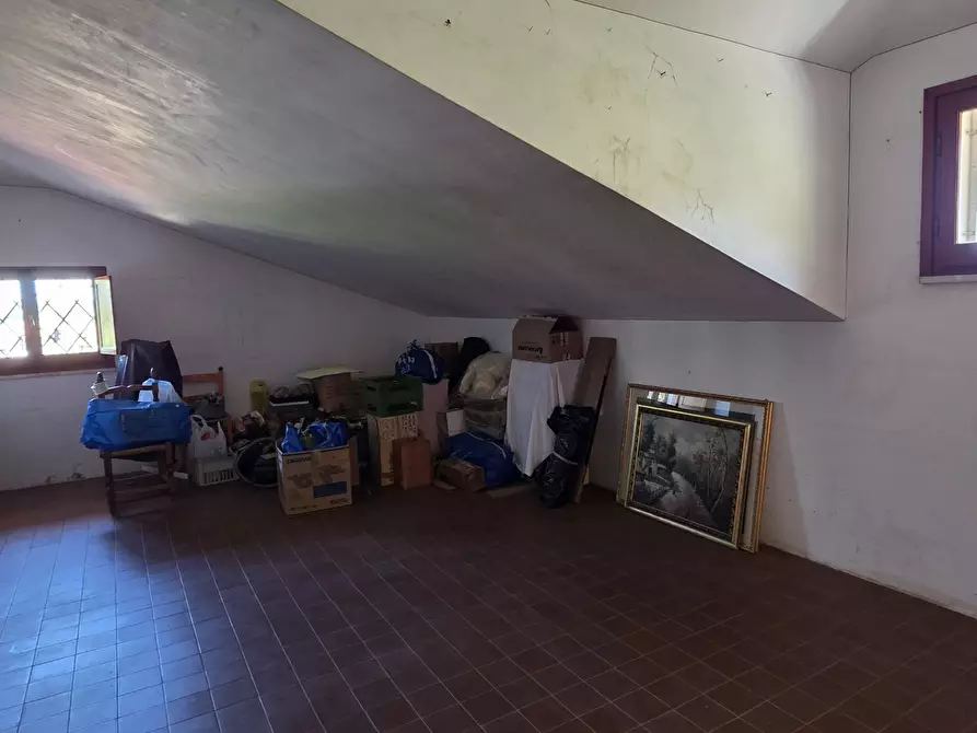 Immagine 42 di Villa in vendita  in Via Aldo Moro 11 a Castelnuovo Di Porto
