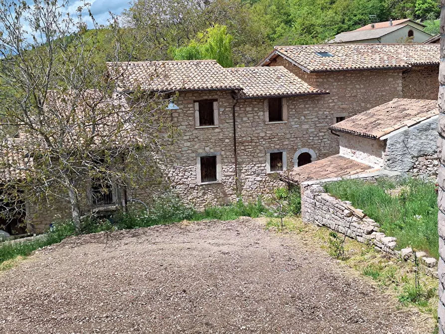 Immagine 32 di Attico in vendita  in Via Folignate 1 a Visso