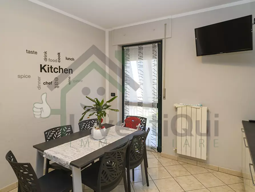 Immagine 10 di Quadrilocale in vendita  a Nole