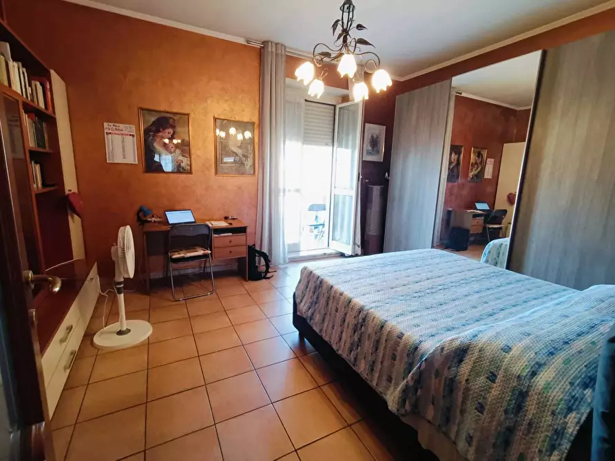 Immagine 16 di Bilocale in vendita  in Via Sempione 144 a Torino