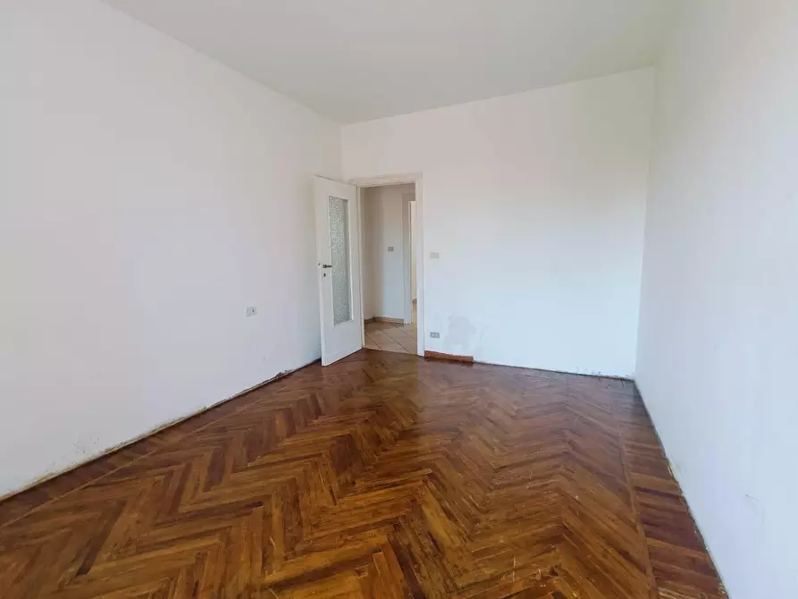 Immagine 9 di Quadrilocale in vendita  in Via Remmert F,lli 21 a Ciriè