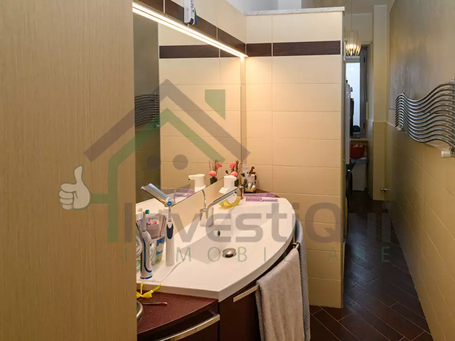 Immagine 19 di Trilocale in vendita  a Ciriè