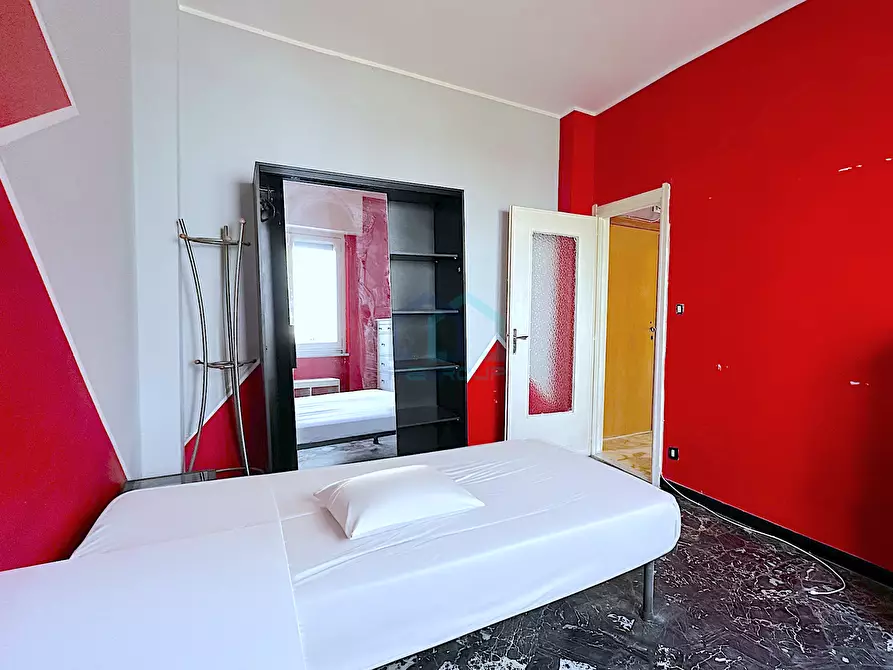 Immagine 12 di Bilocale in vendita  in Via alla Torre 36 a Spotorno