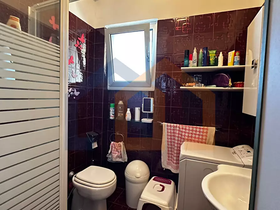 Immagine 29 di Quadrilocale in vendita  in Via de Negri 8 a Bergeggi