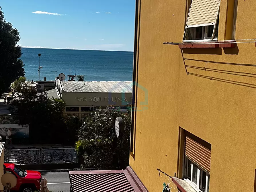 Immagine 8 di Bilocale in vendita  in Via Matteo Repetto 21 a Albissola Marina