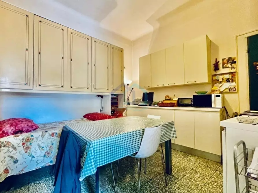 Immagine 3 di Trilocale in vendita  in Via Aicardi 34 a Celle Ligure