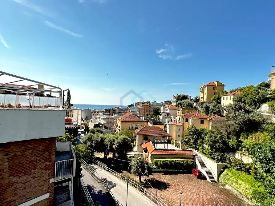 Immagine 19 di Trilocale in vendita  in Via Nicolò Sardi 30 a Varazze