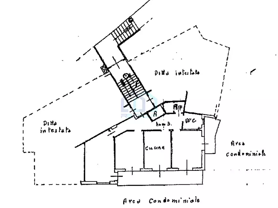 Immagine 24 di Pentalocale in vendita  in via nostra signora degli angeli 3 a Savona