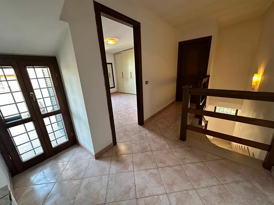 Immagine 27 di Casa trifamiliare in vendita  in Via Svetonio 73 a Guidonia Montecelio