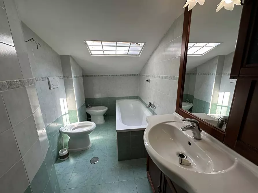 Immagine 21 di Villetta a schiera in vendita  in via tacito 88 a Guidonia Montecelio