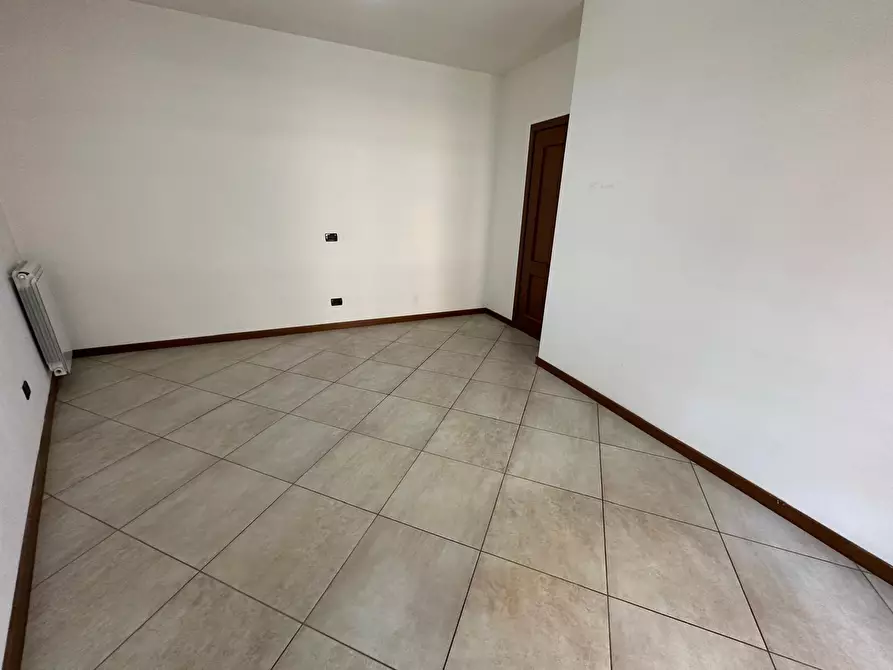 Immagine 6 di Bilocale in vendita  in Via Marche 57 a Fonte Nuova