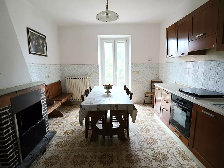 Immagine 10 di Villa in vendita  in via monte del Tiro 8 a Mentana