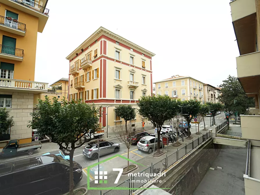 Immagine 23 di Trilocale in affitto  a Chiavari