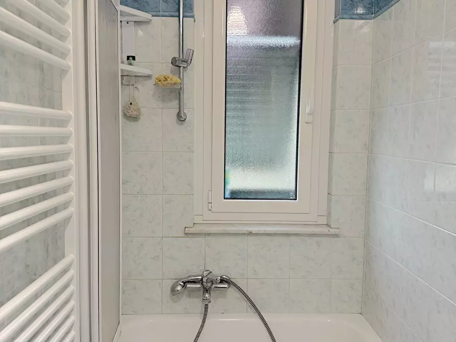 Immagine 19 di Casa bifamiliare in affitto  a Leivi