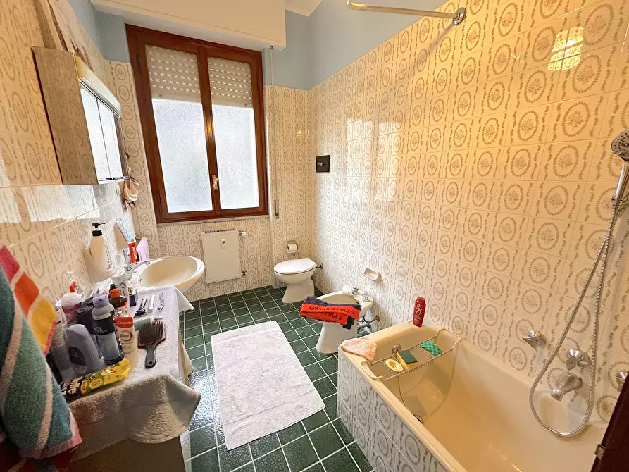 Immagine 9 di Trilocale in affitto  a Chiavari