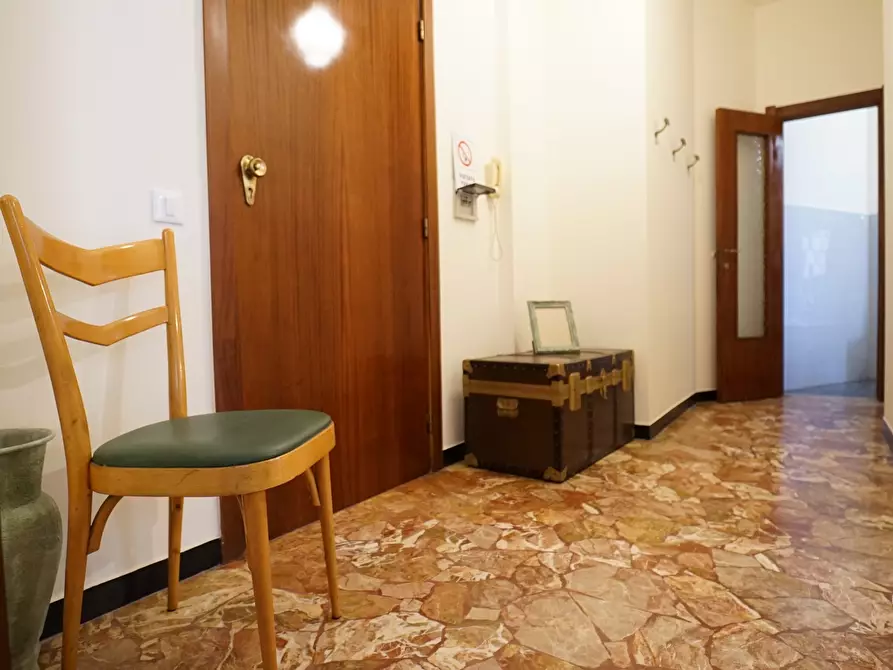 Immagine 8 di Bilocale in affitto  a Chiavari