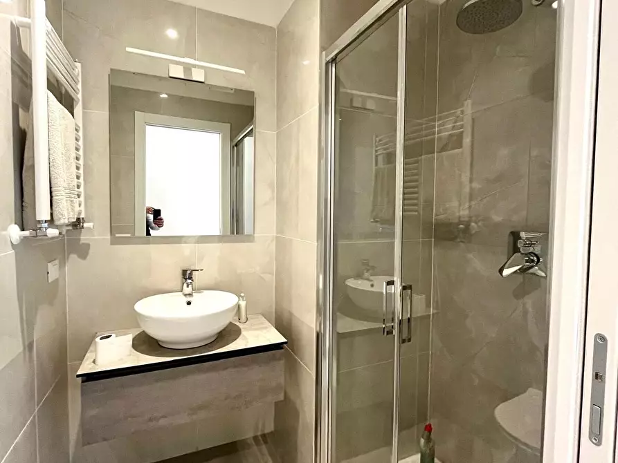 Immagine 10 di Trilocale in affitto  in Via Sidney Sonnino a Firenze