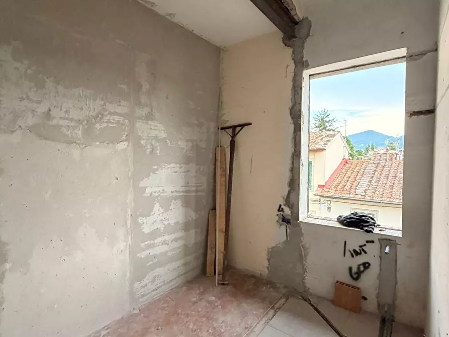 Immagine 12 di Trilocale in vendita  in Via Fratelli Bandiera a Firenze