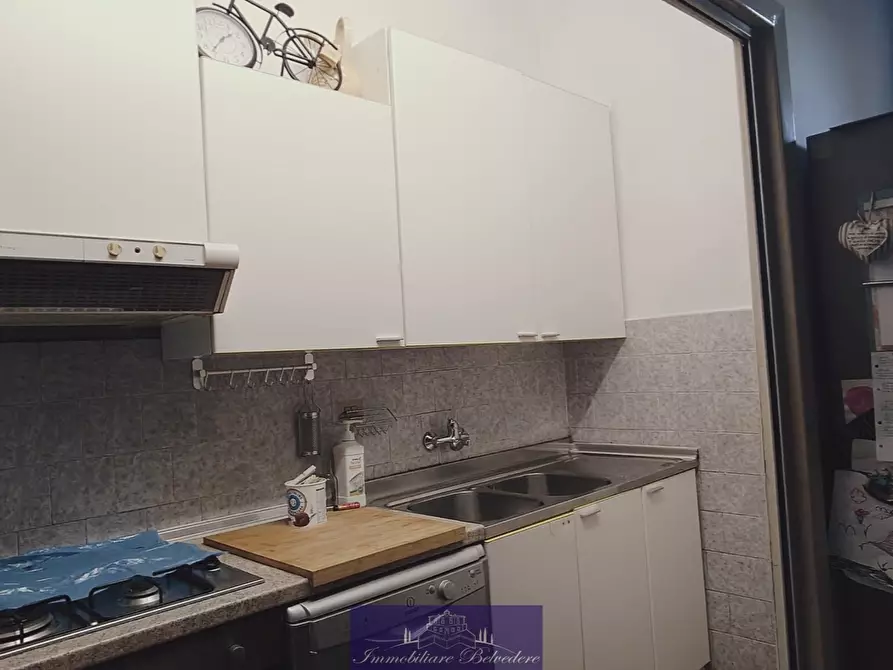 Immagine 5 di Appartamento in vendita  in Via Livornese a Lastra A Signa