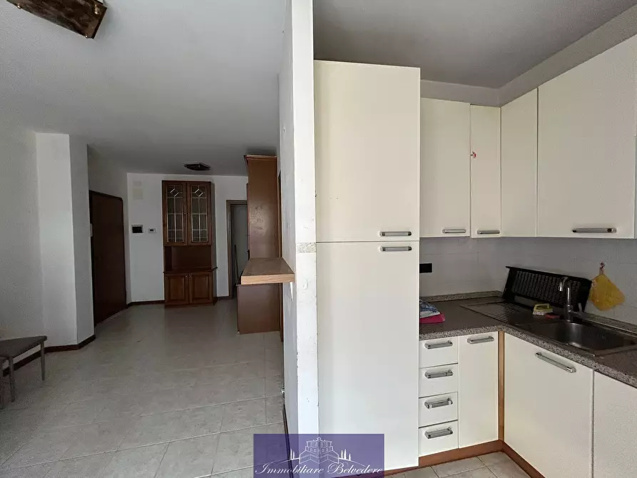 Immagine 7 di Bilocale in vendita  in Via Tifariti a Lastra A Signa