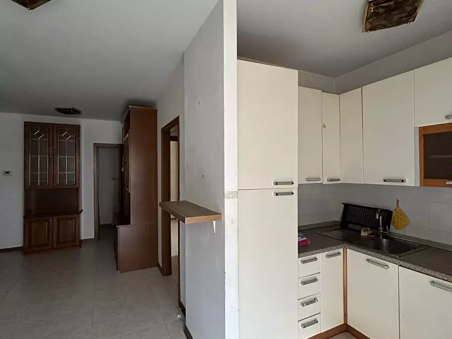 Immagine 6 di Bilocale in vendita  in Via Tifariti a Lastra A Signa