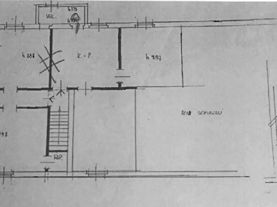 Immagine 11 di Appartamento in vendita  in Via Livornese a Lastra A Signa