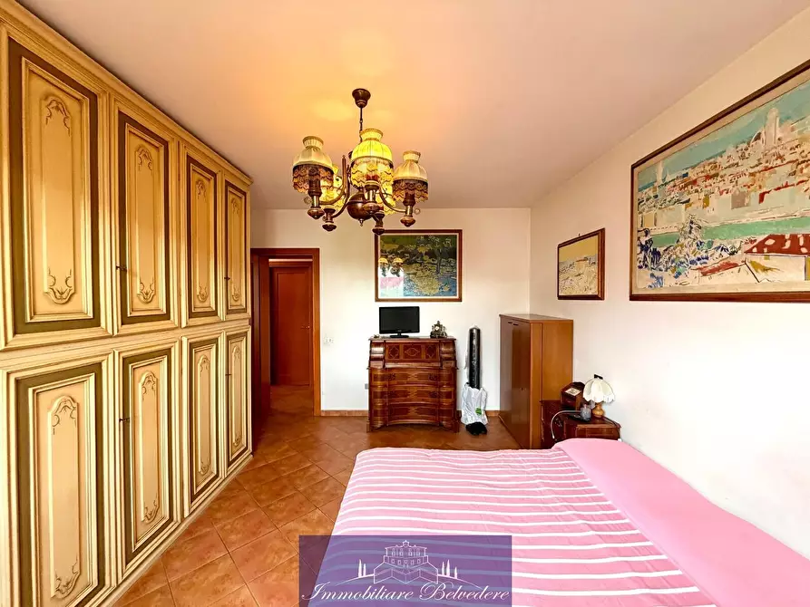 Immagine 13 di Appartamento in vendita  in Via del Giglio a Campi Bisenzio