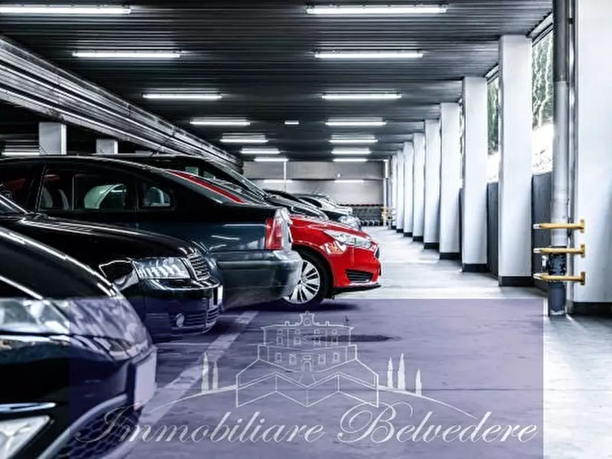 Immagine 8 di Garage in vendita  in Via Gioberti a Firenze